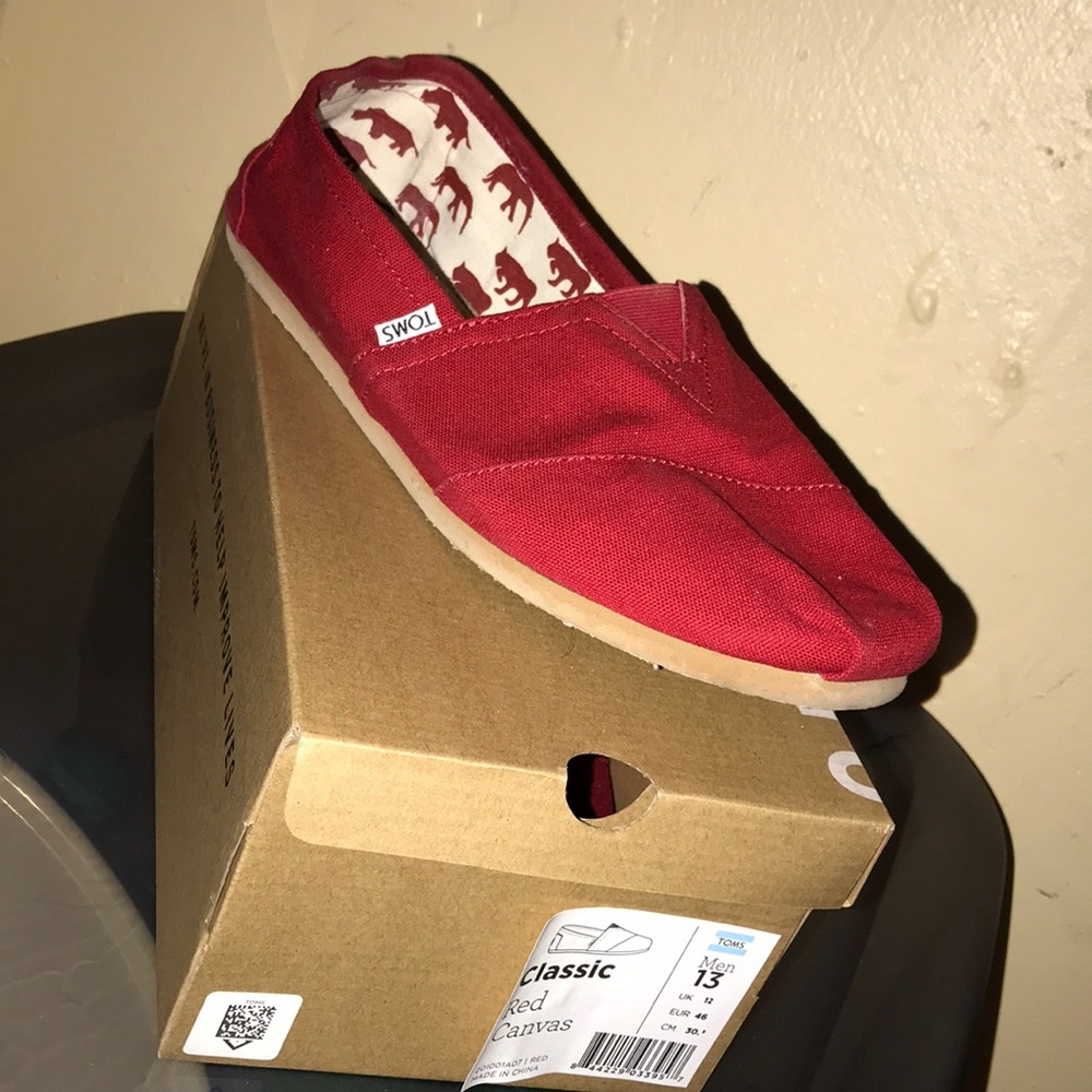 Men’s Toms